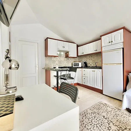 Lägenhet Miranda Penthouse Ad With Free Parking *