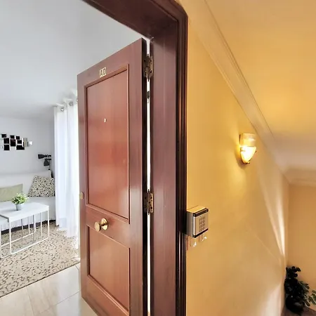 Lägenhet Miranda Penthouse Ad With Free Parking *